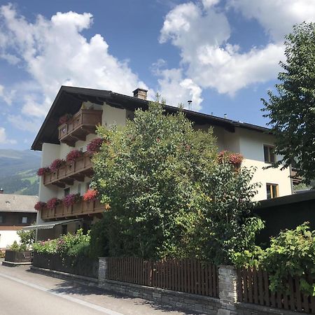 Gaestehaus Neuhauser 齐勒河谷采尔 外观 照片
